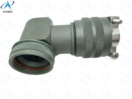 Connessione di accoppiamento a rotazione per angolo e profilo di 90° Conchiglia con rivestimento in cadmio verde oliva M85049/79-21W07
