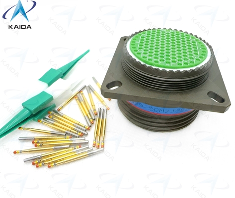 Valore nominale di tensione 500V MIL-DTL-38999 Serie Ⅲ Finitura contatti oro per prestazioni. Guscio composito verde oliva cadmio. D38999/20MJJ35SN 128 Pin femmina