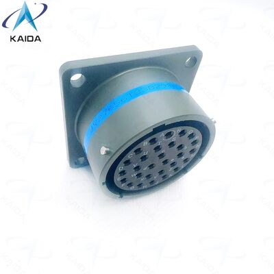 13 Un connettore di corrente MIL-DTL-38999 Serie 1 con intervallo di temperatura da meno 55 °C a più 125 °C e finitura di guscio di cadmio verde oliva.MS27656T23B29SA