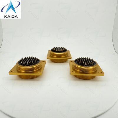 Accoppiamento a baionetta PC-50Z Connettore standard russo serie PC. Placcatura gialla anodizzata. 50 pin.